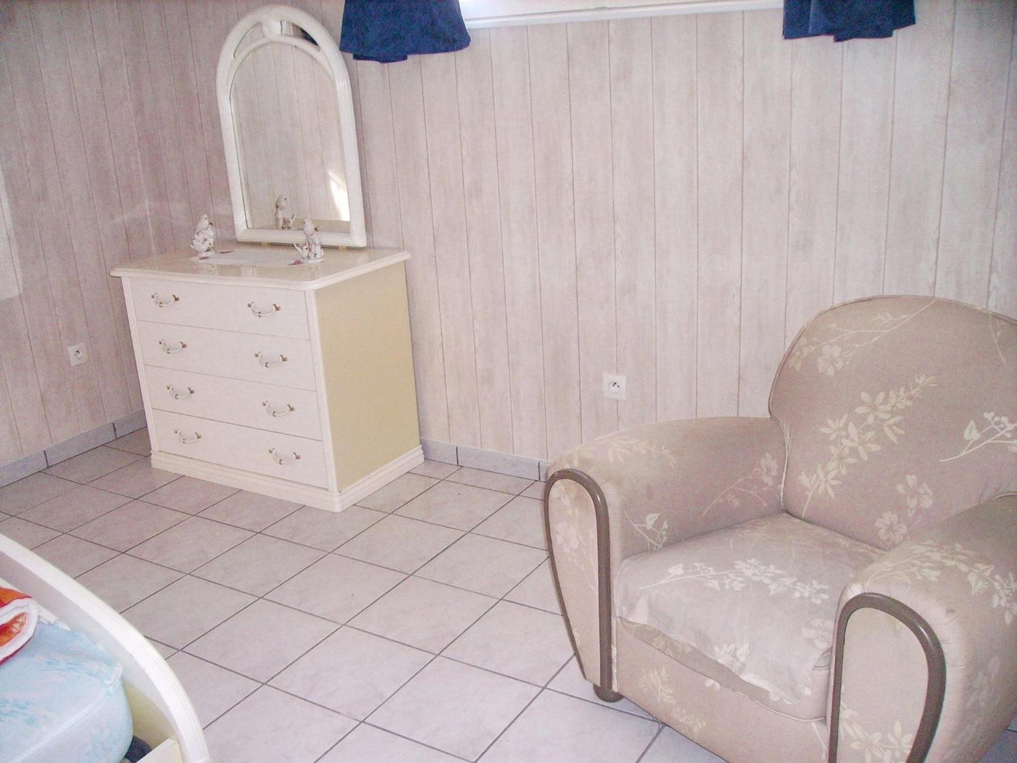 Appartement Charmant A Breuillet Avec Jardin Spacieux エクステリア 写真