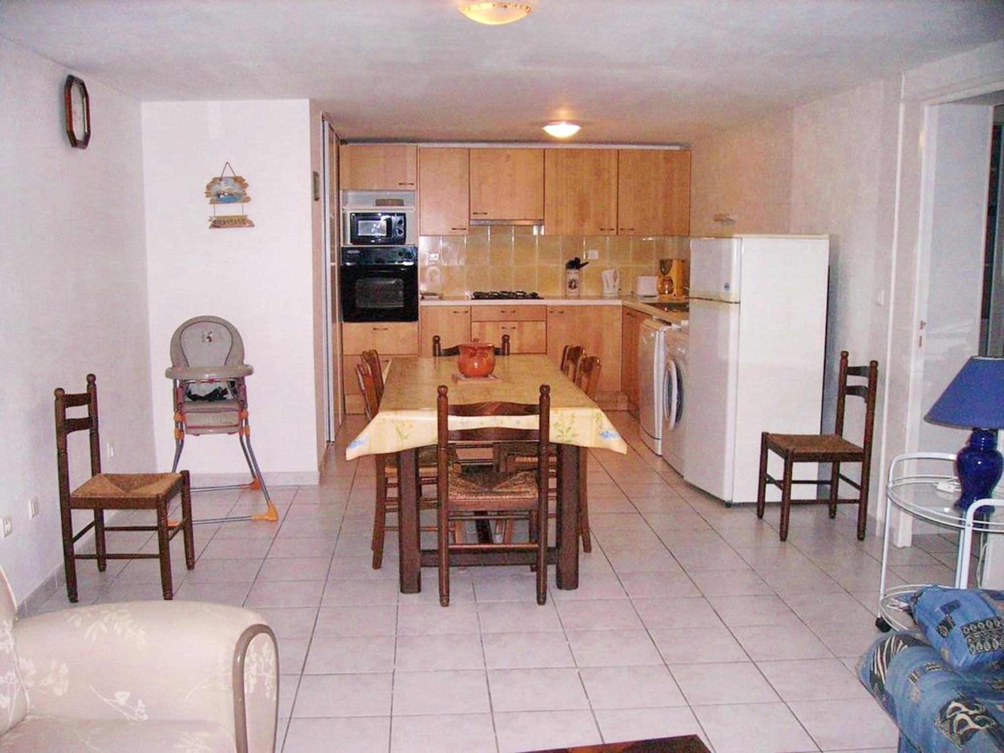 Appartement Charmant A Breuillet Avec Jardin Spacieux エクステリア 写真